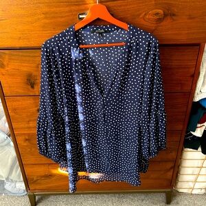 Plus 2x blouse 19 Cooper navy blue polka dot